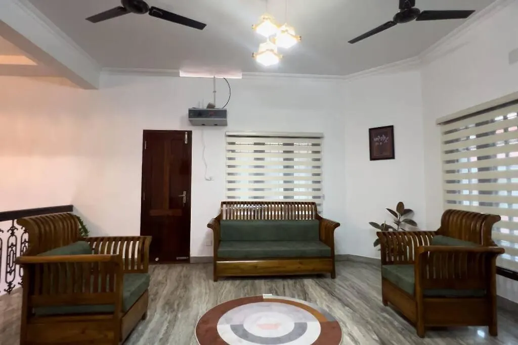 Hosted By Resmi Jayalal Apartment Kochi 0*,  India
